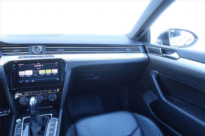 Volkswagen Arteon (2018) R-line 2.0 TDI - fotka 8 z 30