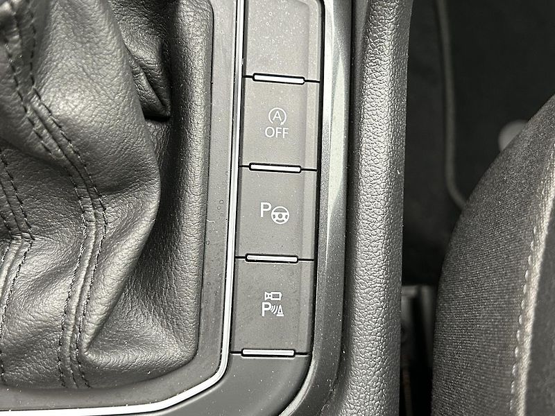 Volkswagen Tiguan 2.0 TDI 4x4 Highline DSG - fotka 22 z 34