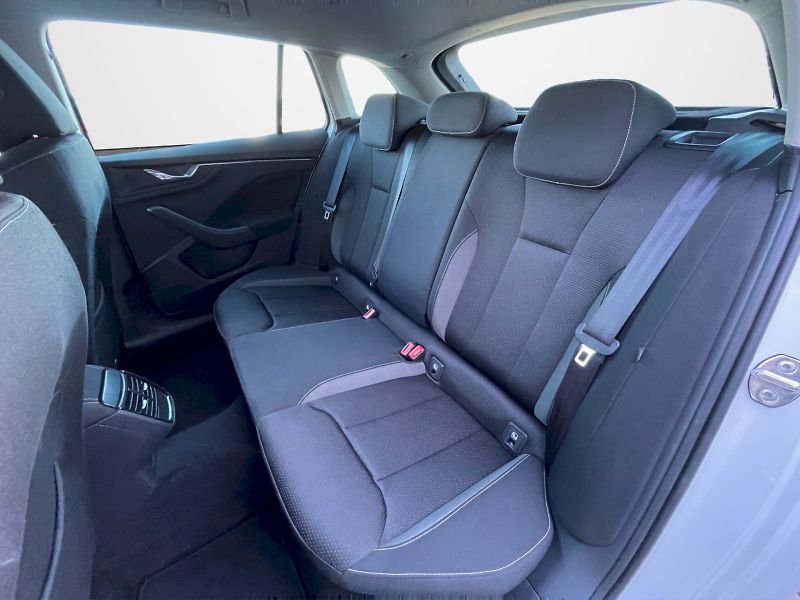 Škoda Scala (2023) 1.5 TSI 110kW edice Tour Ambit - fotka 24 z 34