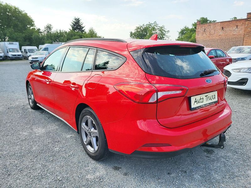 Ford Focus TREND 1.0 EcoBoost 92kW kombi - fotka 3 z 43