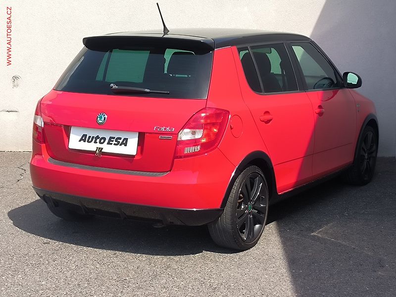 Škoda Fabia (2011) 1.2 TSi, Monte Carlo, +kola - fotka 4 z 17