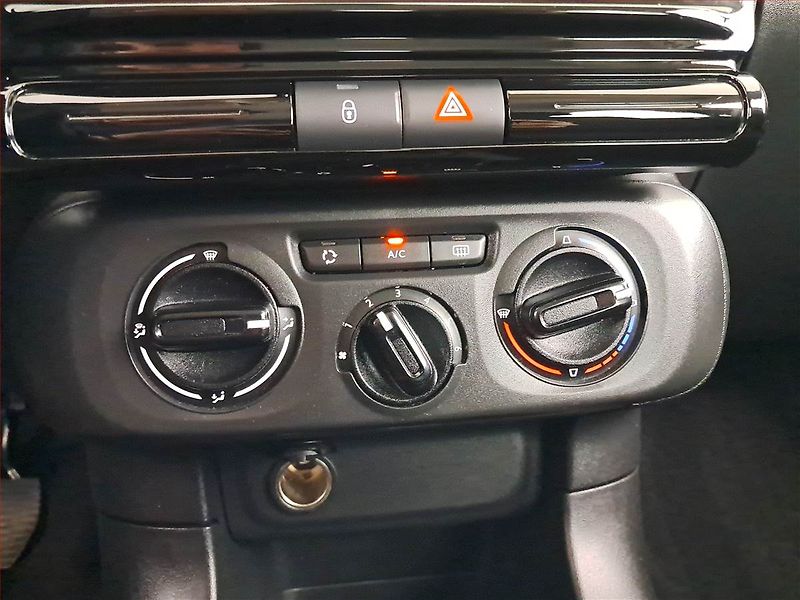 Citroën C3 (2022) Feel 1.2 PureTech, Serv.kniha - fotka 15 z 20
