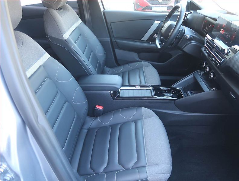 Citroën C4 (2021) 1.5 BlueHDi, Automat - fotka 9 z 20