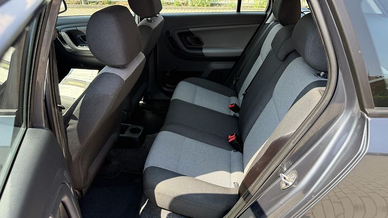 Škoda Fabia 1.4 16V*63kW*Cool Edition*TOP* - fotka 12 z 21