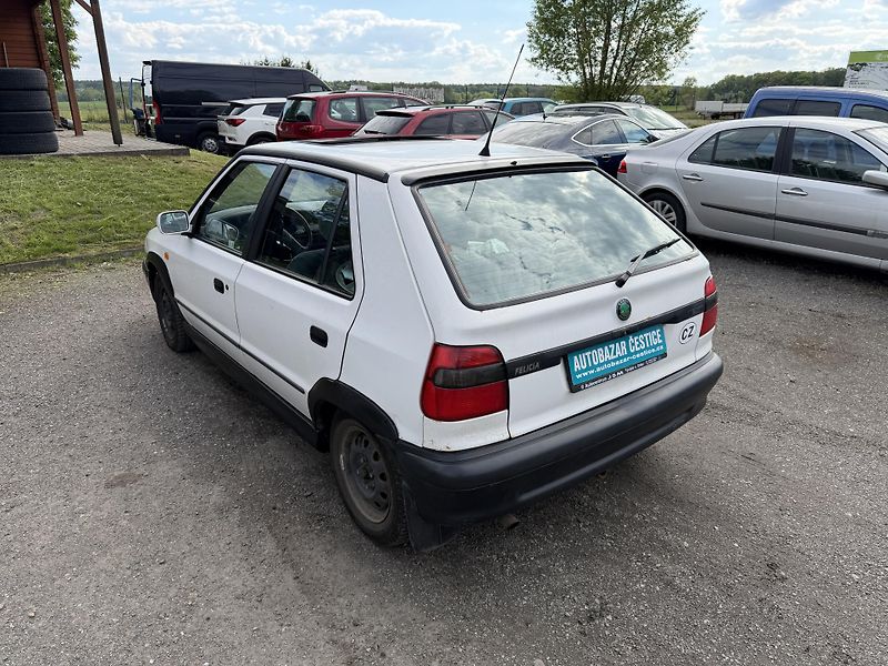 Škoda Felicia 1.3i - fotka 7 z 15