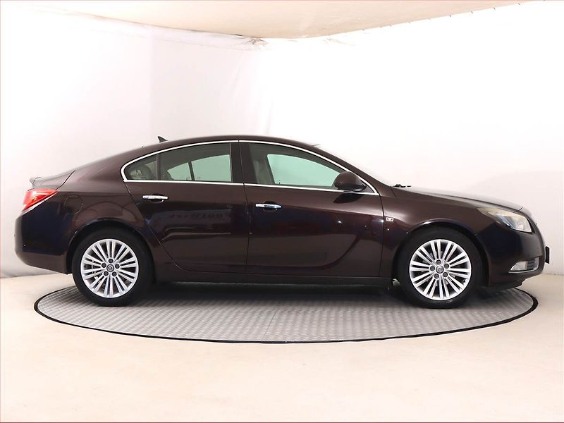 Opel Insignia (2012) 2.0 CDTI, Serv.kniha, Navi - fotka 6 z 17
