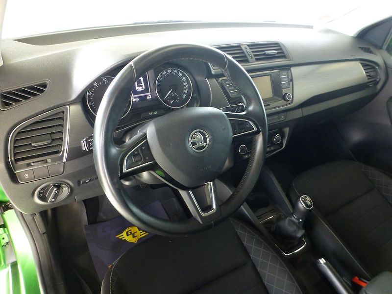 Škoda Fabia (2015) 1,2i-66KW*KLIMA**VYHŘ.SEDADLA* - fotka 11 z 26