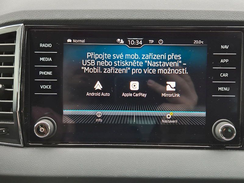 Škoda Karoq (2022) Style Plus 1.5 TSI 110 kW 7°DS - fotka 30 z 34