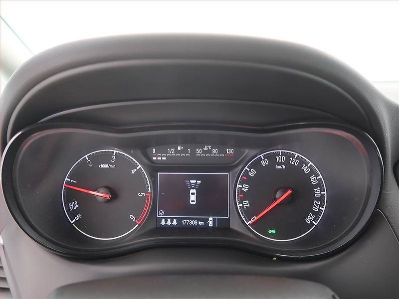 Opel Zafira (2017) 1.6 CDTI, Serv.kniha, Tempomat - fotka 9 z 13