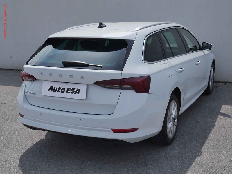 Škoda Octavia (2021) 2.0TDi, ČR, DSG - fotka 4 z 17