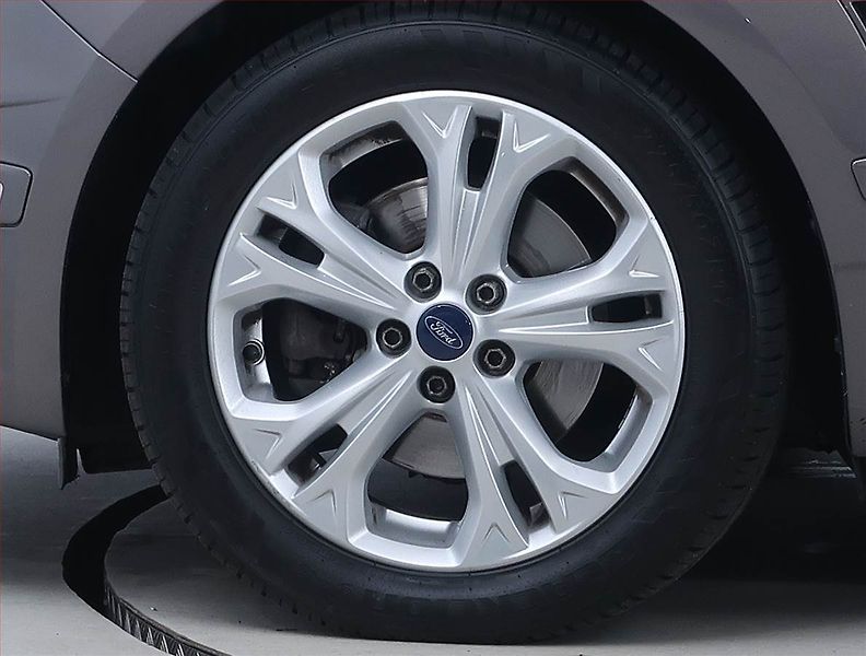 Ford S-MAX (2013) 2.0 TDCi - fotka 15 z 17