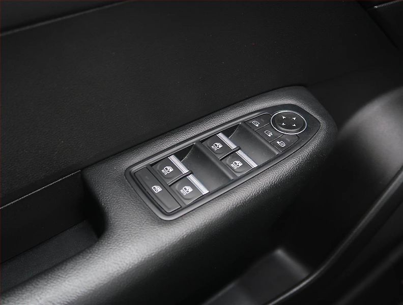 Renault Arkana (2022) Zen 1.3 TCe - fotka 21 z 26