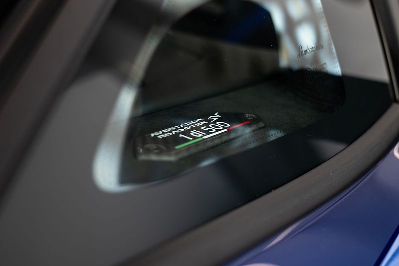 Lamborghini Aventador LP750-4 SV Roadster 1/599 - fotka 26 z 29