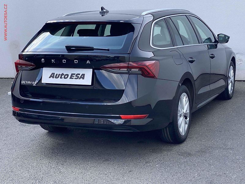 Škoda Octavia (2023) 2.0 TDI, Style, DSG, TZ, - fotka 4 z 21