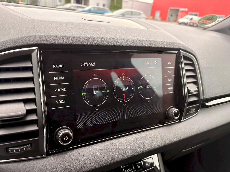 Škoda Karoq (2019) TDI 110 kW DSG Sportline - taž - fotka 20 z 33