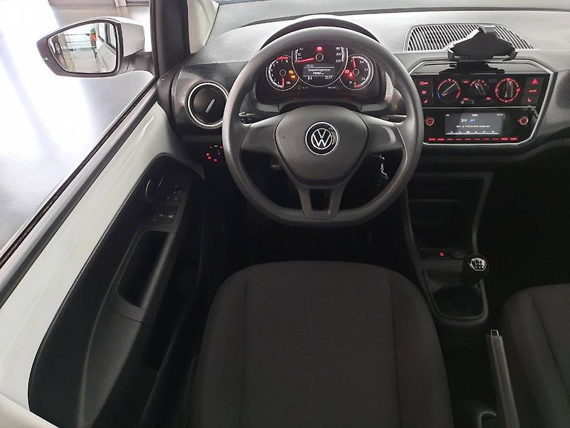 Volkswagen up! (2022) 1.0 MPI (48kW/65k) - fotka 11 z 20