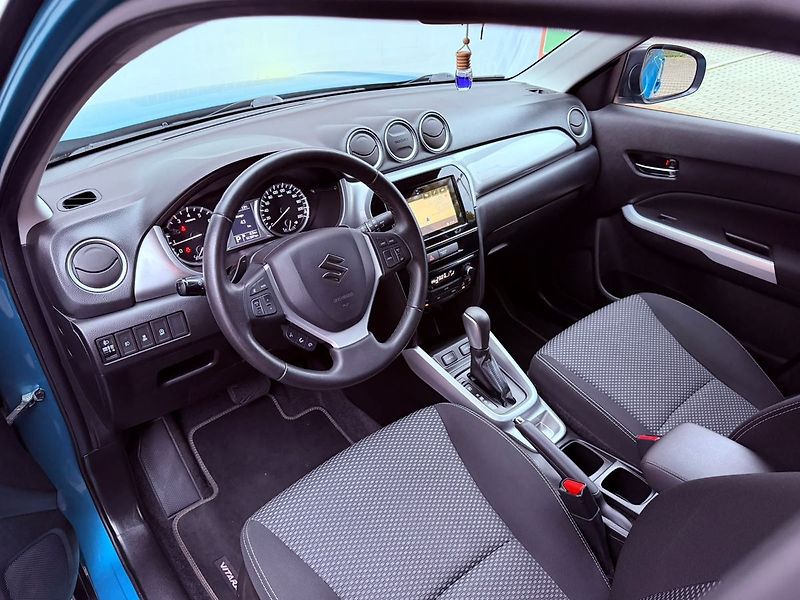 Suzuki Vitara 1.6 Comfort Aut., Serviska - fotka 14 z 27