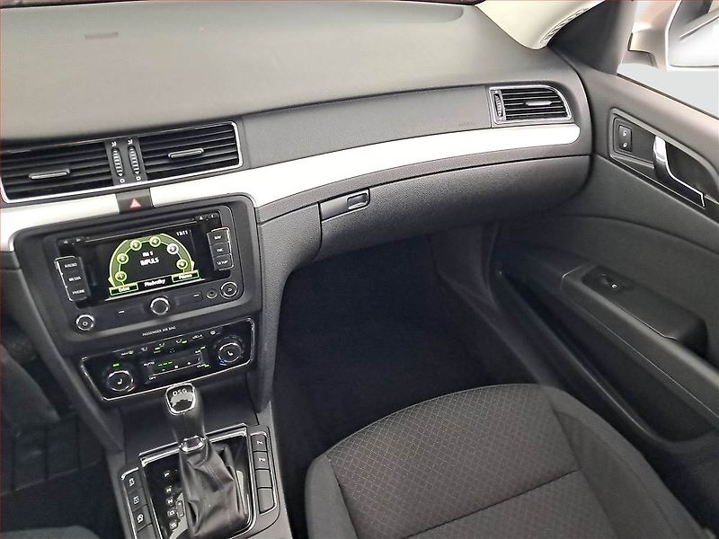 Škoda Superb (2013) Ambition 2.0 TDI, Automat - fotka 8 z 20