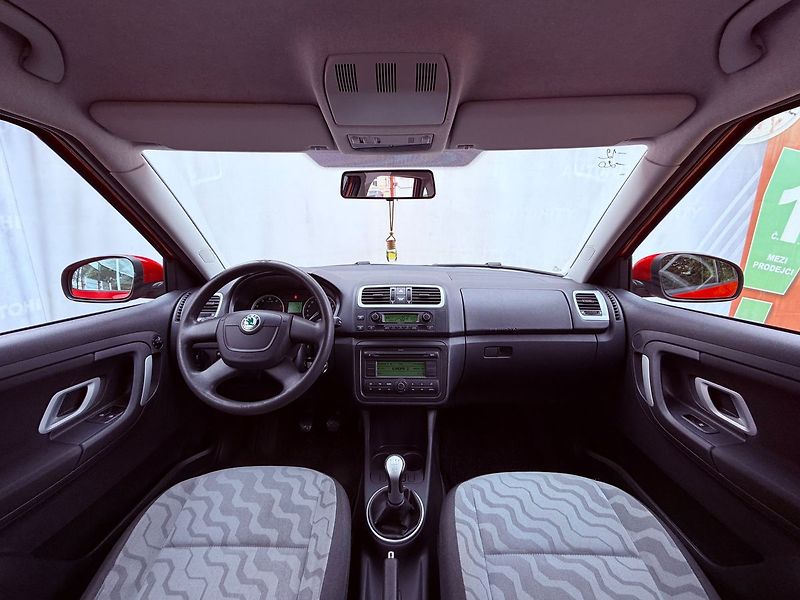 Škoda Fabia 1.6 Elegance, AutoAC, Serviska - fotka 15 z 23