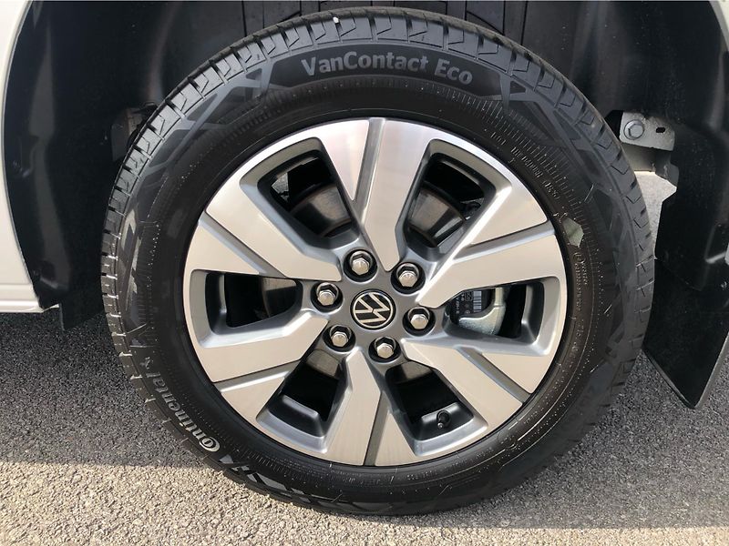 Volkswagen Caravelle (2025) Style 2.0 TDI DR - fotka 15 z 28