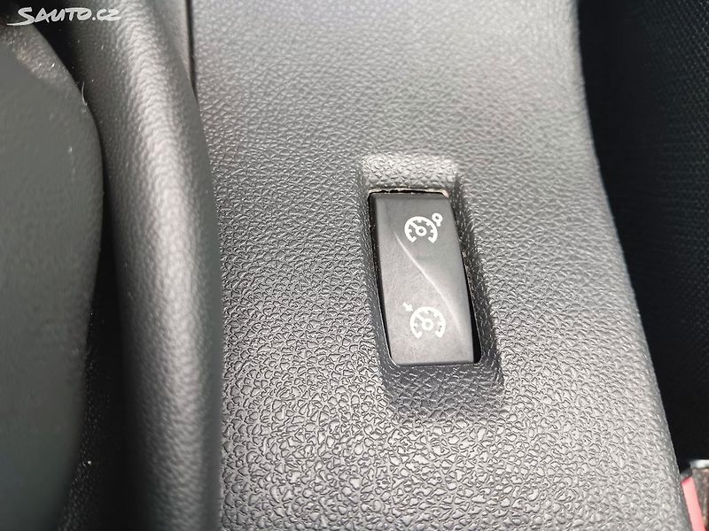 Renault Mégane 1.5 dCi 66kW - fotka 22 z 26