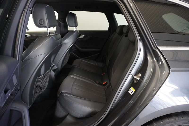 Audi A4 (2016) 2.0 TDI 140kW QUATTRO S TRONIC - fotka 24 z 37