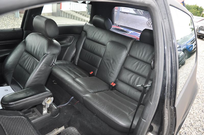 Volkswagen Golf IV 1.9TDi 66kW 3dv. - fotka 6 z 12