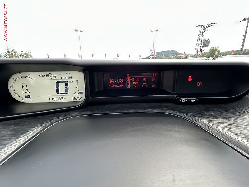 Citroën C3 Picasso (2015) 1.6 VTi, 2.maj,ČR, AT - fotka 15 z 16