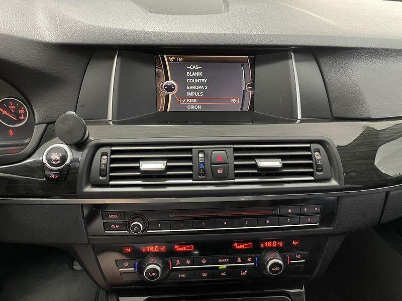 BMW Řada 5 2.0 D AT NAVI KŮŽE BI-XENON - fotka 26 z 28