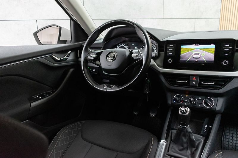 Škoda Scala 1.6 TDI SmartLink+*DPH*ČR 1.M* - fotka 8 z 39