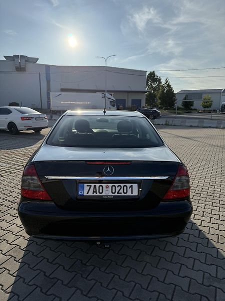 Mercedes-Benz Třídy E (2007) 220 CDI - fotka 8 z 20