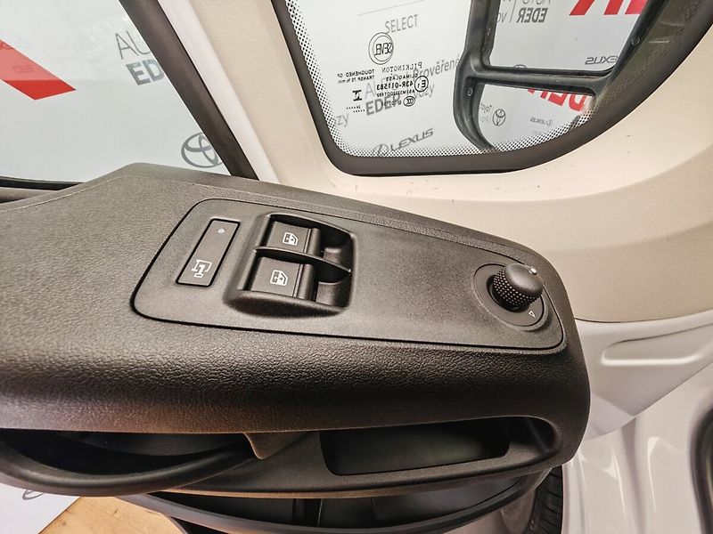 Toyota Proace Max 2.2 Diesel 140 - 4x2 - 6 MT Pa - fotka 14 z 26