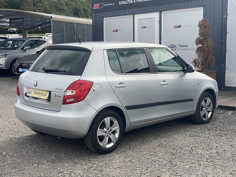 Škoda Fabia 1.2TSi, ČR, manual, 2x kola - fotka 7 z 15