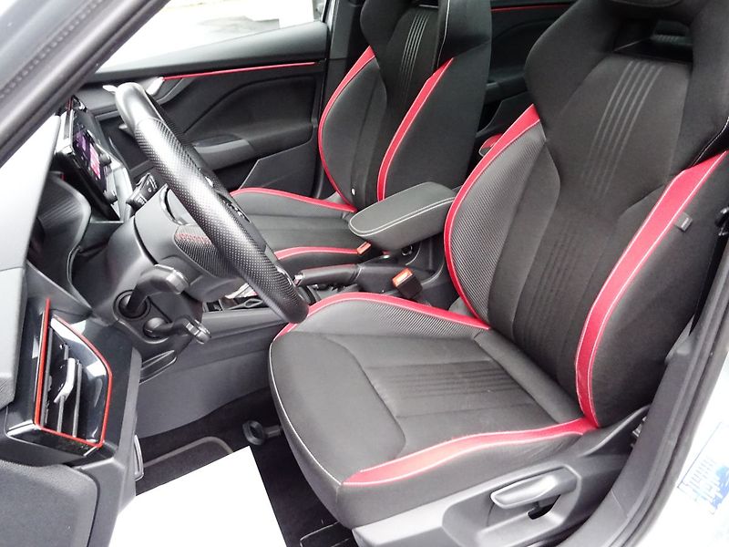 Škoda Kamiq 1.5TSI DSG Monte Carlo DPH - fotka 22 z 32