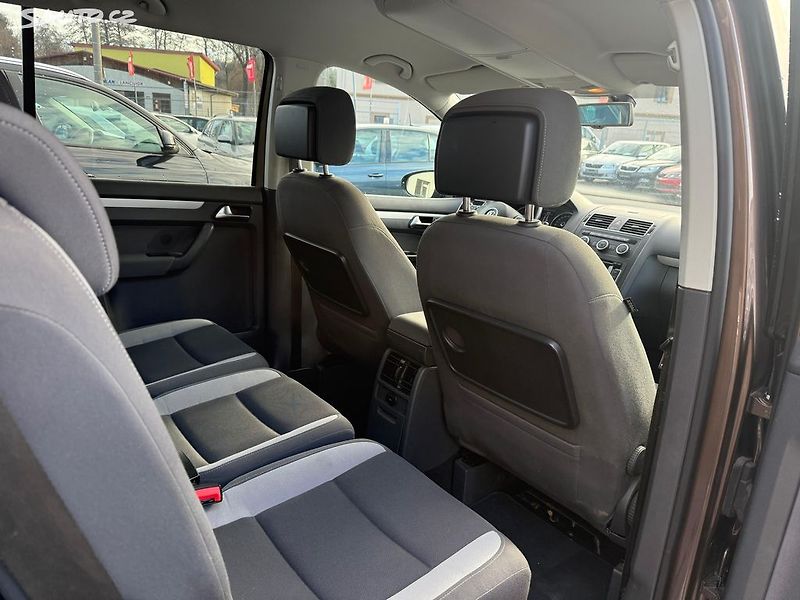 Volkswagen Touran 2.0 tdi, DSG - fotka 8 z 12