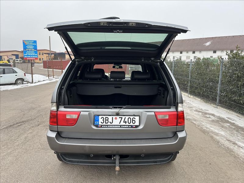 BMW X5 3,0 d 160KW 4x4 AUTOMAT SERVIS - fotka 35 z 42