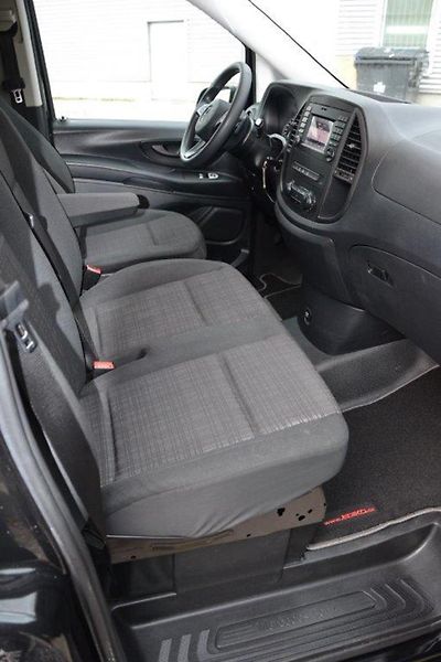 Mercedes-Benz Vito  7G automat najeto 25 t. km  - fotka 35 z 39