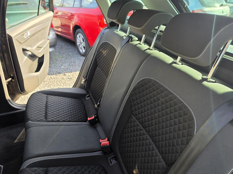 Škoda Fabia 1.2 TSI Vyhřev sedadel Led - fotka 13 z 23