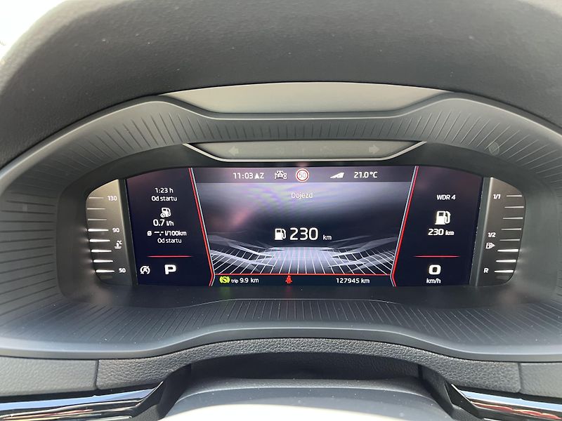 Škoda Karoq 2.0 TDi 4x4 DSG Sportline max. - fotka 17 z 25