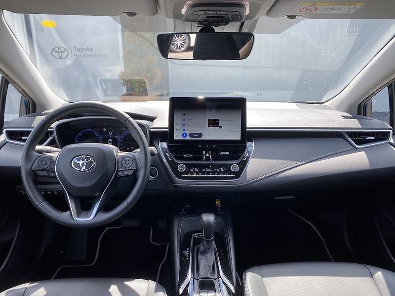Toyota Corolla 1.8HEV, ČR, Executive, DPH - fotka 13 z 29