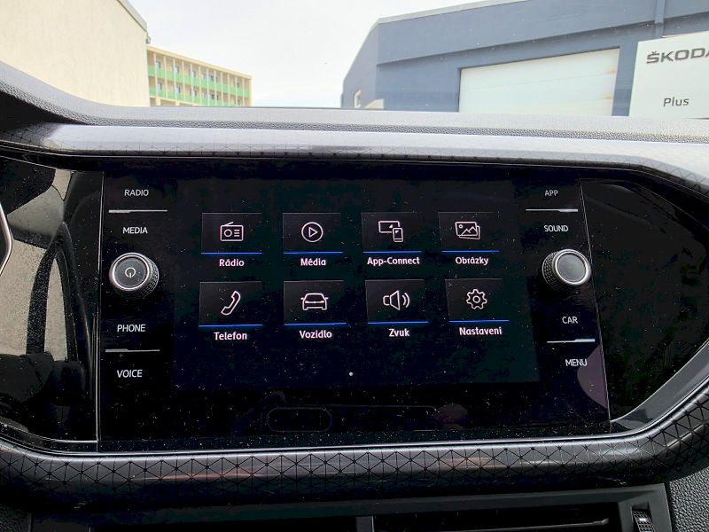 Volkswagen T-Cross (2019) 1,0 TSi 85kW 6MAN - fotka 8 z 26