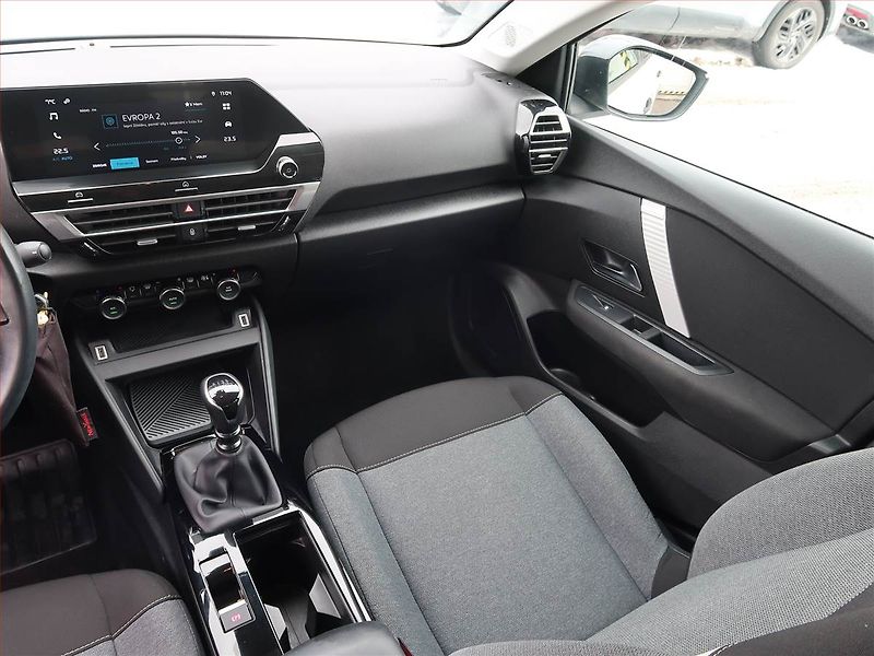 Citroën C4 (2021) 1.2 PureTech, Serv.kniha - fotka 8 z 20