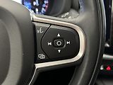 Volvo XC60 B4 AWD MOMENTUM AUT - náhled 27