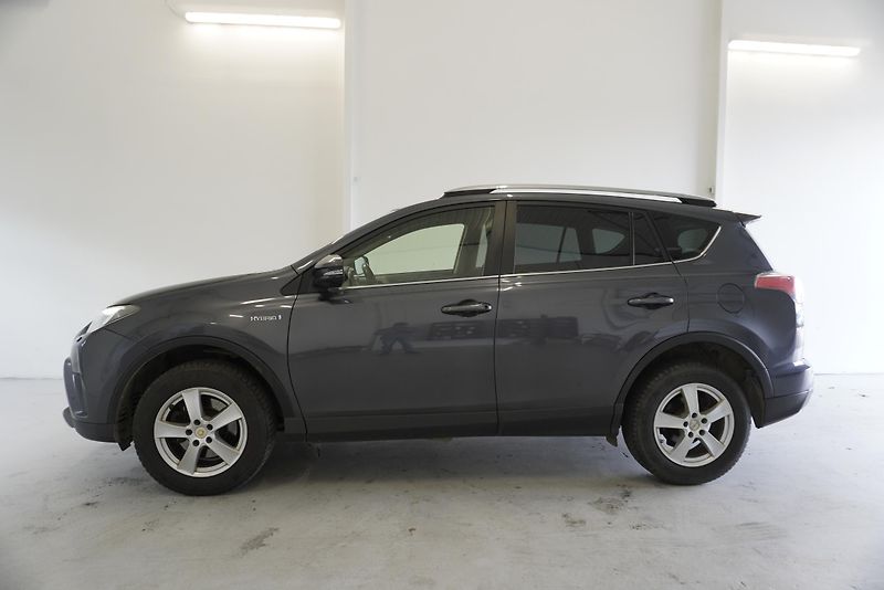 Toyota RAV4 2,5 HYBRID 4X2 AUT. - fotka 8 z 30