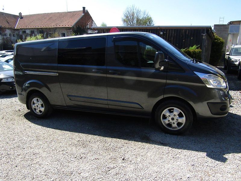 Ford Transit Custom (2016) 2.0 TDCi96kW BEZ KOROZE - fotka 8 z 28