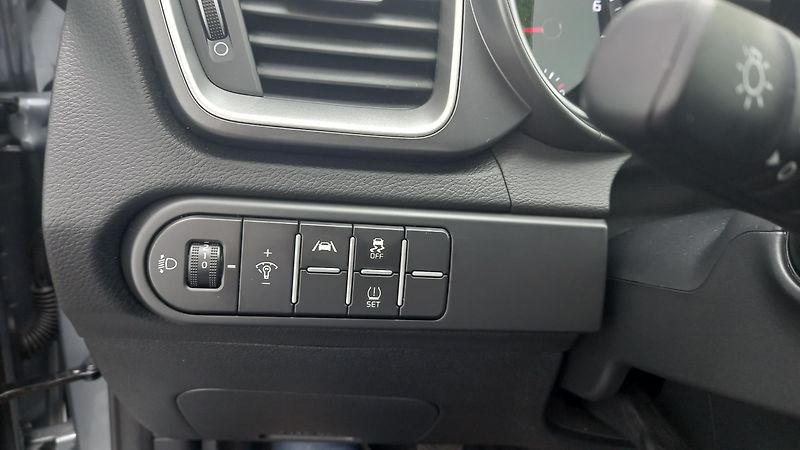 Kia Ceed SW (2024) 1,5 T-GDi SPIN 103kW - fotka 12 z 12