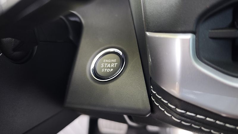 Jeep Compass (2026) Altitude hybrid 145PS automat  - fotka 32 z 42