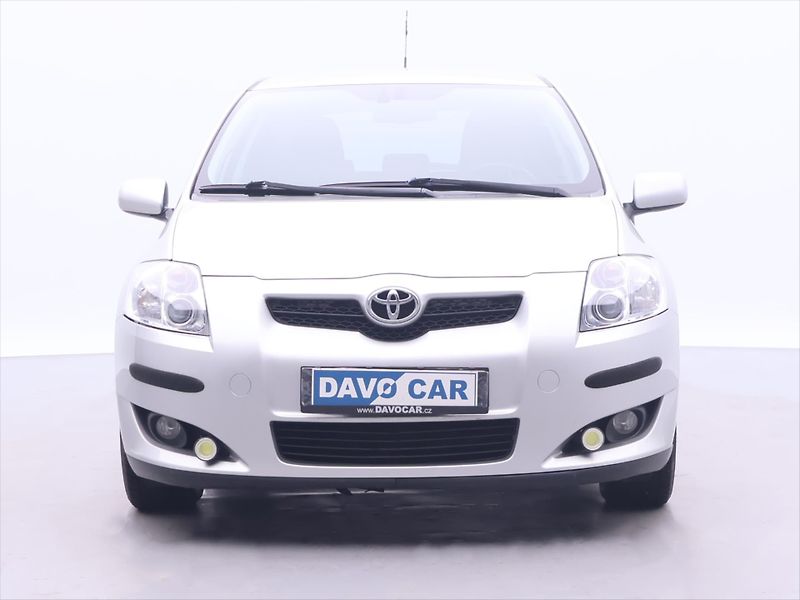 Toyota Auris 2,0 D-4D 93kW Xenon Tažné - fotka 2 z 29