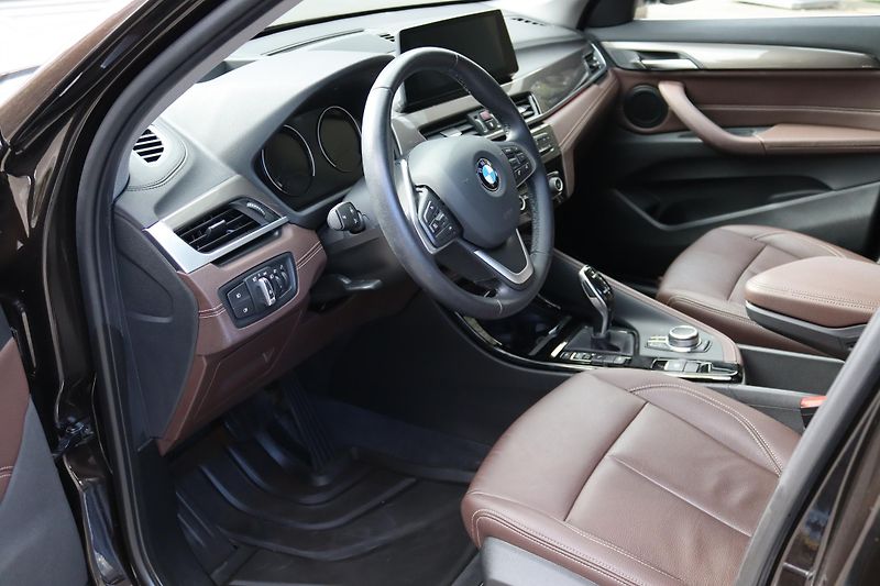 BMW X1 XDRIVE 25i F48 170kW - fotka 22 z 50