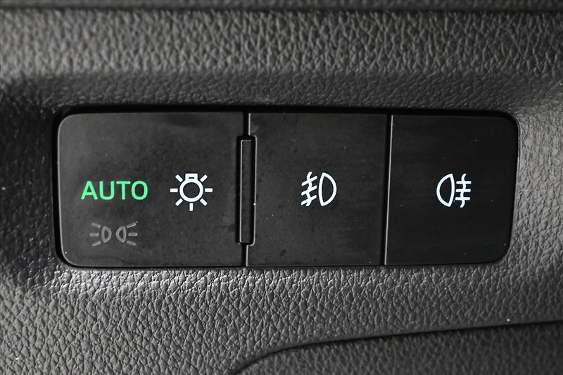 Škoda Octavia 2,0 TDI 110 kW DSG Style Záruk - fotka 27 z 32